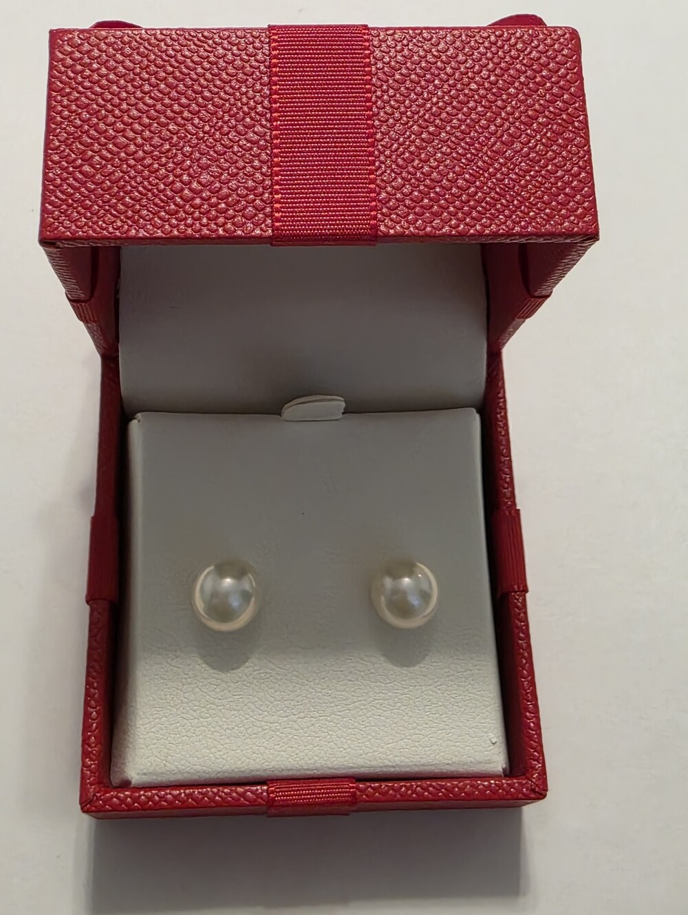 Belle de Mere Cultured Freshwater Pearl Stud Earrings 14kg - Picture 3 of 12